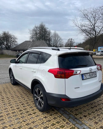 Toyota RAV4 cena 57900 przebieg: 216000, rok produkcji 2015 z Chęciny małe 121